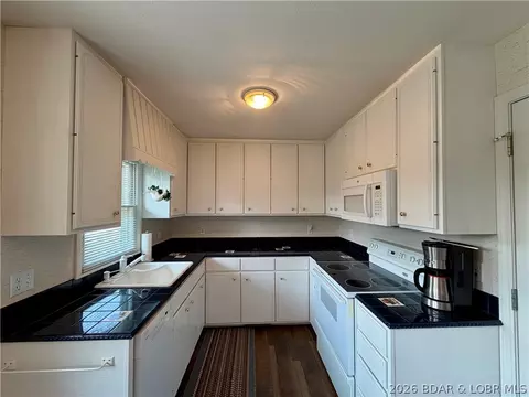 Kitchen - 1368 Cedar Ridge Cir, Roach, MO 65787 photo 1 of 3