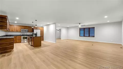 Living - 5 Hallie Dr, Kaiser, MO 65047 photo 2 of 7