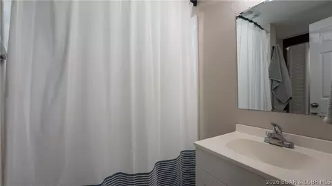Bath - 406 Mill St, Eldon, MO 65026 photo 1 of 1
