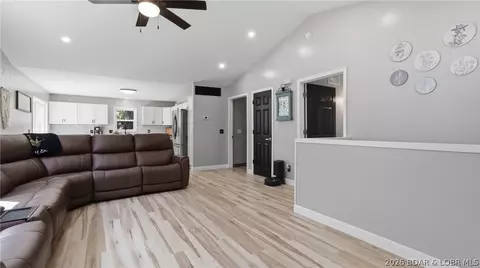 Entry Way - 24 Hidden Oaks Rd, Eldon, MO 65026 photo 1 of 5