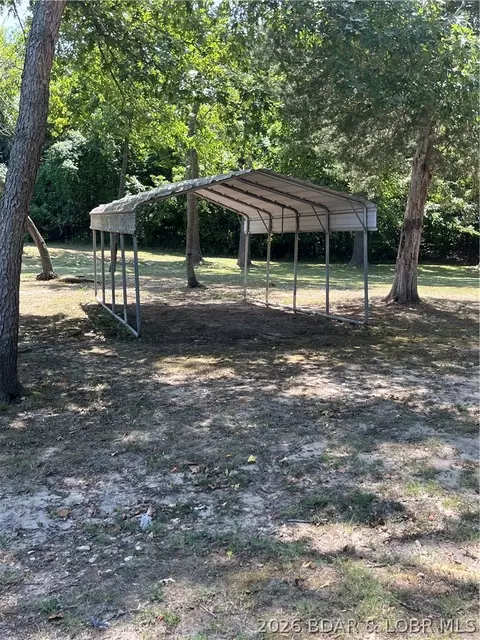Exterior - 930 Cedar Ridge Cir, Roach, MO 65787 photo 3 of 8