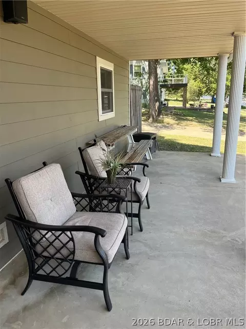 Exterior - 930 Cedar Ridge Cir, Roach, MO 65787 photo 2 of 8