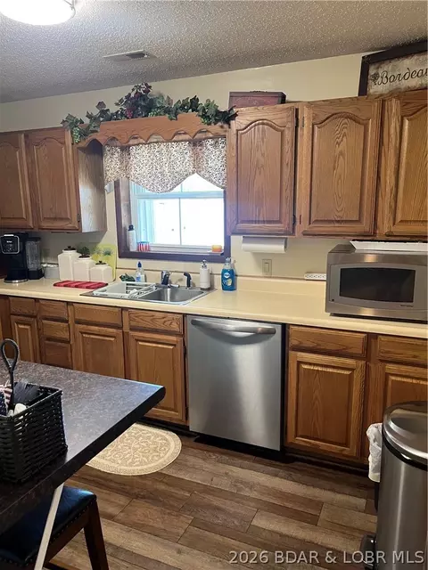 Kitchen - 930 Cedar Ridge Cir, Roach, MO 65787 photo 2 of 3