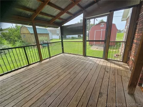 Exterior - 611 Oak St, Eldon, MO 65026 photo 4 of 5