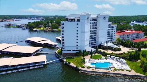 166 Captiva Dr #2E, Sunrise Beach, MO 65079