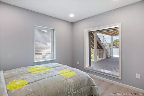 Bedroom - 31020 Viewside Dr, Rocky Mount, MO 65072 photo 4 of 8