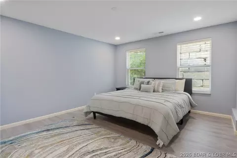Bedroom - 31020 Viewside Dr, Rocky Mount, MO 65072 photo 2 of 8