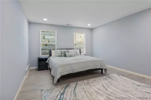 Bedroom - 31020 Viewside Dr, Rocky Mount, MO 65072 photo 1 of 8