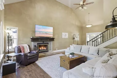 71 Arrowhead Beach Rd, Lake Ozark, MO 65049