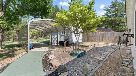 Exterior - 399 Serpantine Rd, Camdenton, MO 65020 photo 2 of 7