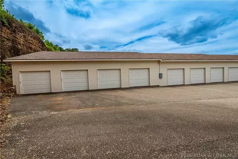 Exterior - 100 Trinity Pointe Dr #3N, Camdenton, MO 65020 photo 5 of 14