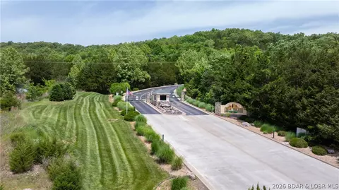 View/Area - 67 Cedar Heights Dr #4E, Camdenton, MO 65020 photo 10 of 15