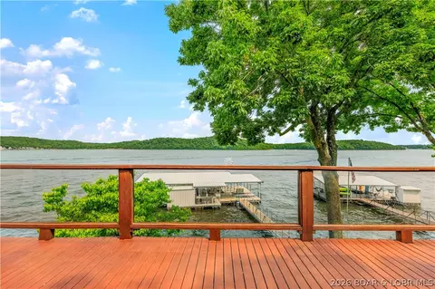 30383 Bullock Dr, Gravois Mills, MO 65037