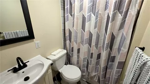 Bath - 203 S Hunter St, Versailles, MO 65084 photo 2 of 3
