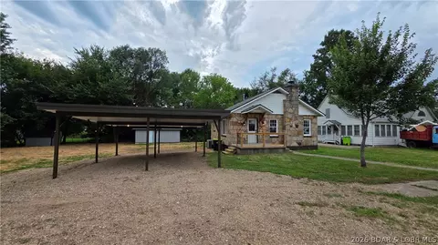 Other - 203 S Hunter St, Versailles, MO 65084 photo 1 of 17