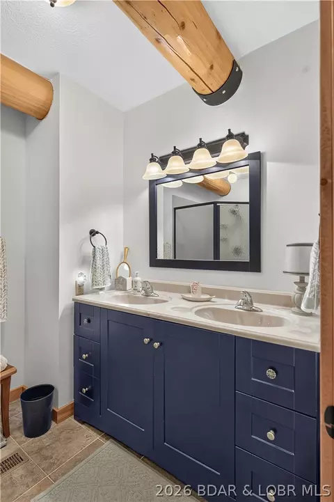 Bath - 28487 Nevada Ave, Warsaw, MO 65355 photo 1 of 4