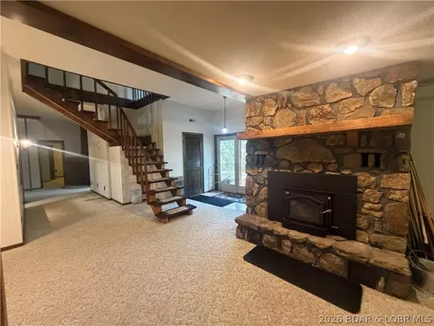Entry Way - 19388 Hwy 5 Hwy, Versailles, MO 65084 photo 4 of 7