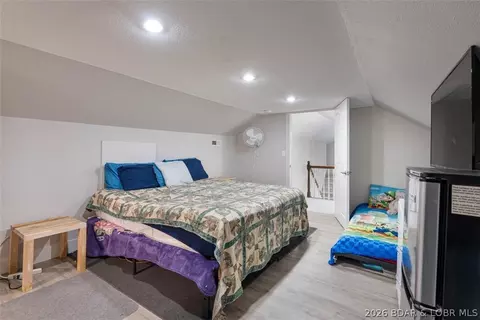 Bedroom - 406 S Godfrey St, Eldon, MO 65026 photo 7 of 12