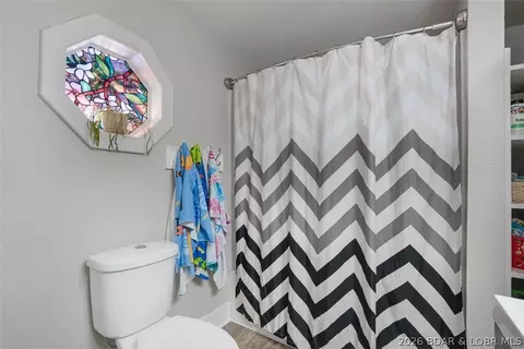 Bath - 406 S Godfrey St, Eldon, MO 65026 photo 2 of 5