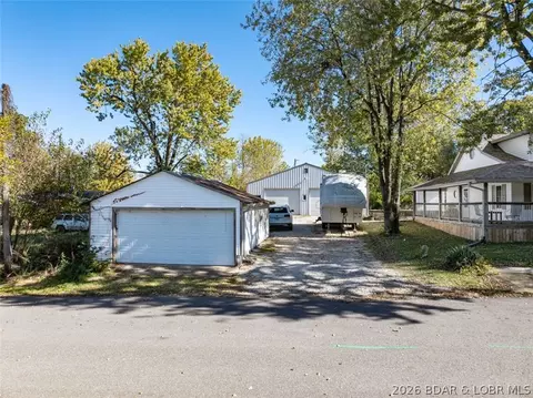 Exterior - 406 S Godfrey St, Eldon, MO 65026 photo 11 of 13