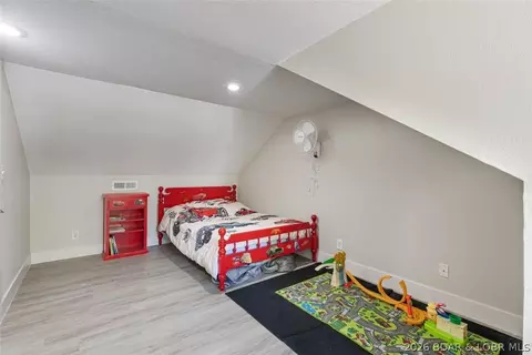 Bedroom - 406 S Godfrey St, Eldon, MO 65026 photo 11 of 12
