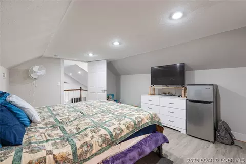 Bedroom - 406 S Godfrey St, Eldon, MO 65026 photo 9 of 12