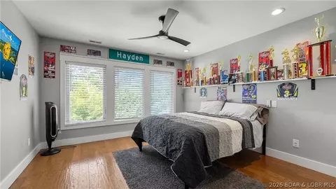Bedroom - 22 Bluff Dr, Eldon, MO 65026 photo 8 of 9