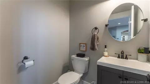 Bath - 22 Bluff Dr, Eldon, MO 65026 photo 5 of 5