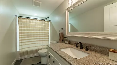 Bath - 22 Bluff Dr, Eldon, MO 65026 photo 3 of 5