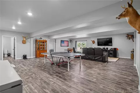 Entry Way - 3770 E G Rd, Other, MO 65284 photo 4 of 5