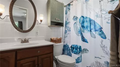 Bath - 33963 Ivy Bend Cir, Stover, MO 65078 photo 2 of 3