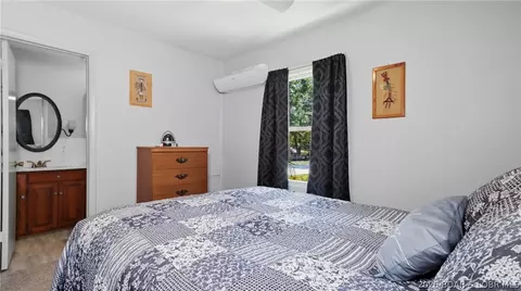 Bedroom - 33963 Ivy Bend Cir, Stover, MO 65078 photo 3 of 8