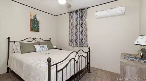 Bedroom - 33963 Ivy Bend Cir, Stover, MO 65078 photo 4 of 8