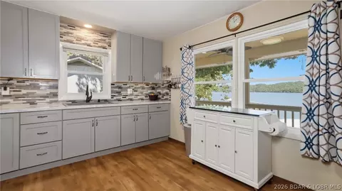 Kitchen - 33963 Ivy Bend Cir, Stover, MO 65078 photo 2 of 4