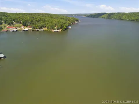 View/Area - 33963 Ivy Bend Cir, Stover, MO 65078 photo 9 of 14