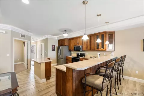Kitchen - 100 Trinity Pointe Dr #2J, Camdenton, MO 65020 photo 5 of 6