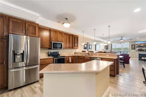 Kitchen - 100 Trinity Pointe Dr #2J, Camdenton, MO 65020 photo 2 of 6