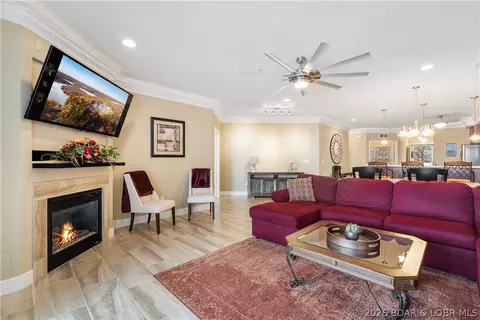 Living - 100 Trinity Pointe Dr #2J, Camdenton, MO 65020 photo 3 of 4