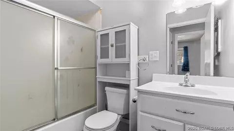 Bath - 412 Bowers Dr #C, Camdenton, MO 65020 photo 1 of 1