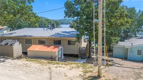 Exterior - 412 Bowers Dr #C, Camdenton, MO 65020 photo 4 of 9