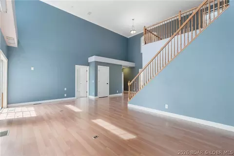 Living - 200 Keigan Dr, Eldon, MO 65026 photo 2 of 5