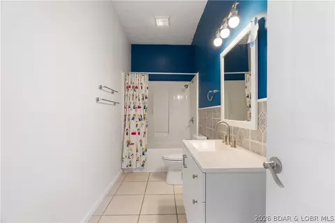 Bath - 200 Keigan Dr, Eldon, MO 65026 photo 3 of 6