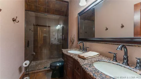 Bath - 5751 Tree Leaf Ct, Osage Beach, MO 65065 photo 8 of 10