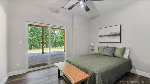 Bedroom - 500 Big Cedar Dr, Camdenton, MO 65020 photo 5 of 9
