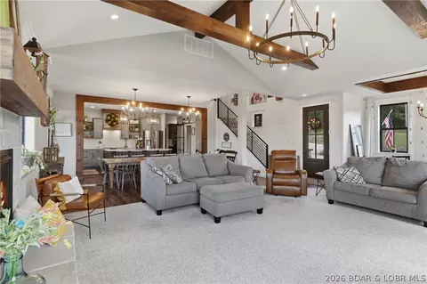 Living - 104 Oak Hill Rd, Eldon, MO 65026 photo 4 of 4