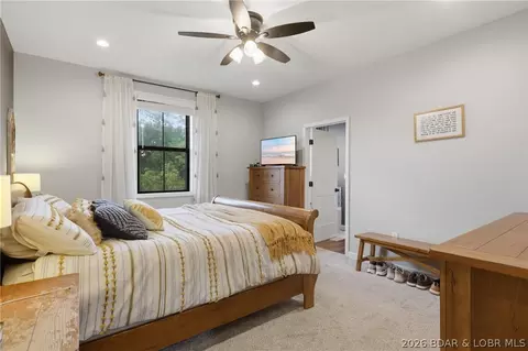 Bedroom - 104 Oak Hill Rd, Eldon, MO 65026 photo 1 of 11