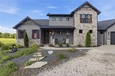 Exterior - 104 Oak Hill Rd, Eldon, MO 65026 photo 7 of 13