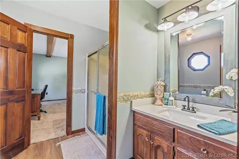 Bath - 33961 Highway D, Eldridge, MO 65463 photo 2 of 4