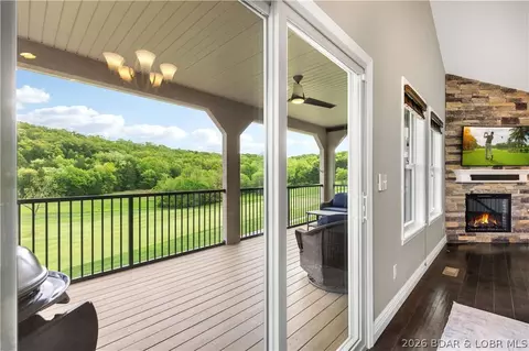 Exterior - 32 Ledgeview Dr, Camdenton, MO 65020 photo 2 of 6