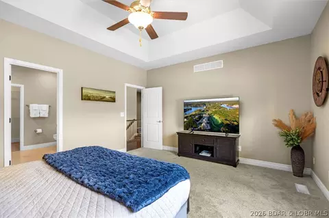 Bedroom - 32 Ledgeview Dr, Camdenton, MO 65020 photo 2 of 9
